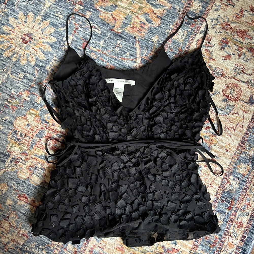 Diane Vonfurstenberg Silk Wrap Top size 0